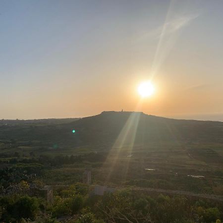 Tac-Cnic Heritage Living Apartment - Spectacular Views Zebbug  Eksteriør billede